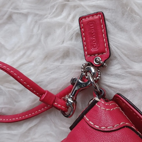 Coach leather  wristlet - Picture 6 of 13